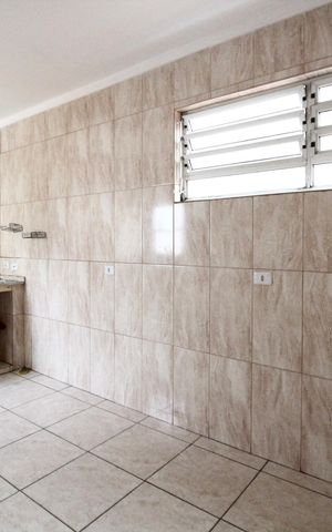 Casa para alugar com 60m², 2 quartos e sem vaga Casa para alugar com 60m², 2 quartos e sem vagaCozinha