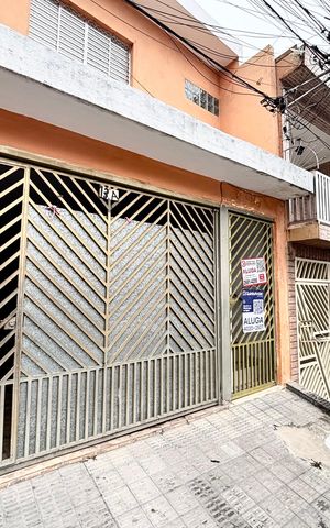 Casa para alugar com 60m², 2 quartos e sem vaga Casa para alugar com 60m², 2 quartos e sem vagaFachada