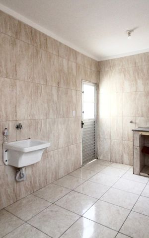 Casa para alugar com 60m², 2 quartos e sem vaga Casa para alugar com 60m², 2 quartos e sem vagaCozinha