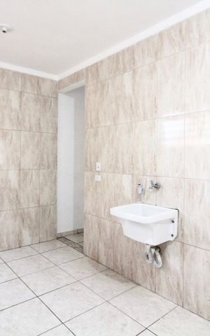 Casa para alugar com 60m², 2 quartos e sem vaga Casa para alugar com 60m², 2 quartos e sem vagaCozinha