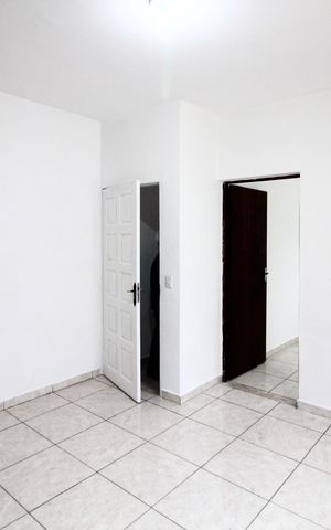 Casa para alugar com 60m², 2 quartos e sem vaga Casa para alugar com 60m², 2 quartos e sem vagaSala