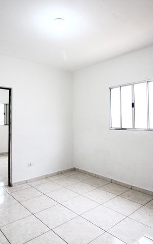 Casa para alugar com 60m², 2 quartos e sem vaga Casa para alugar com 60m², 2 quartos e sem vagaSala