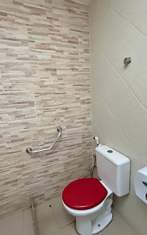 Casa à venda com 190m², 4 quartos e sem vagaBanheiro Social