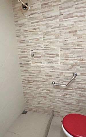 Casa à venda com 190m², 4 quartos e sem vagaBanheiro Social