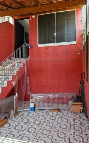 Casa à venda com 71m², 3 quartos e 1 vaga Casa à venda com 71m², 3 quartos e 1 vagaÁrea externa