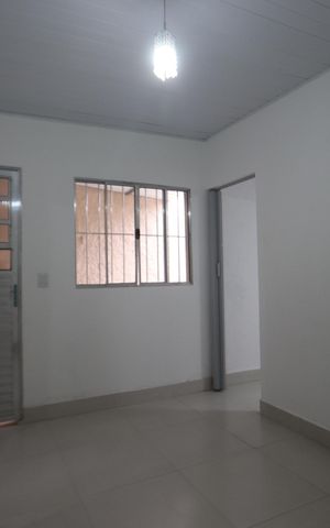 Casa para alugar com 80m², 1 quarto e 1 vagaSala