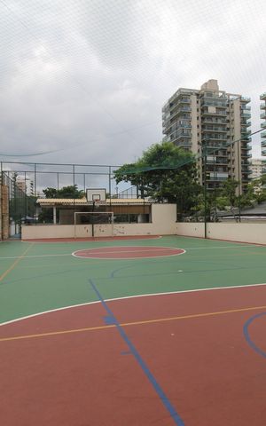 Apartamento à venda com 78m², 3 quartos e 1 vagaÁrea comum