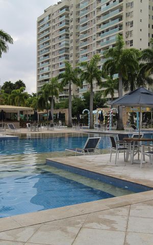 Apartamento à venda com 78m², 3 quartos e 1 vagaÁrea comum - Piscina