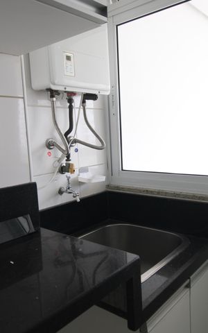 Apartamento à venda com 78m², 3 quartos e 1 vagaÁrea de serviço