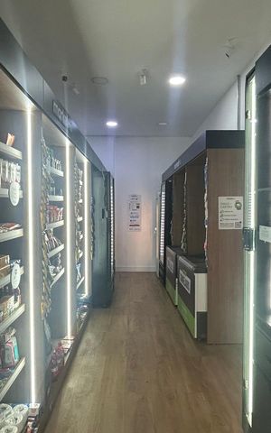 Apartamento à venda com 114m², 3 quartos e 2 vagas Apartamento à venda com 114m², 3 quartos e 2 vagasMini Mercado