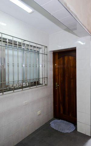 Casa para alugar com 240m², 4 quartos e 4 vagasÁrea de Serviço