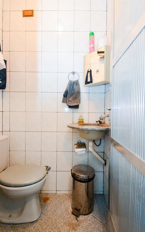 Casa para alugar com 240m², 4 quartos e 4 vagasBanheiro de serviço