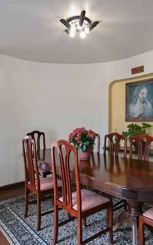 Casa à venda com 450m², 6 quartos e 4 vagasSala de Jantar
