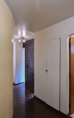 Casa à venda com 450m², 6 quartos e 4 vagasCorredor
