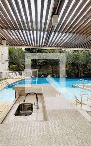 Apartamento para alugar com 80m², 2 quartos e 2 vagas Apartamento para alugar com 80m², 2 quartos e 2 vagasÁrea comum - Piscina