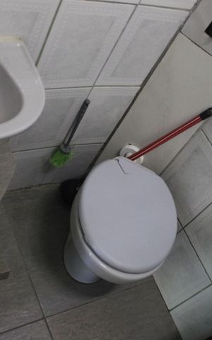 Casa à venda com 352m², 9 quartos e 5 vagasBanheiro do salão