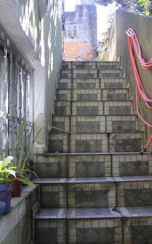 Casa à venda com 352m², 9 quartos e 5 vagasQuintal 2 e corredor (casa 3)