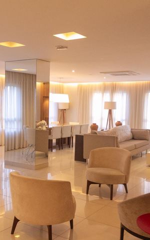 Apartamento à venda com 118m², 3 quartos e 2 vagas Apartamento à venda com 118m², 3 quartos e 2 vagasÁrea externa