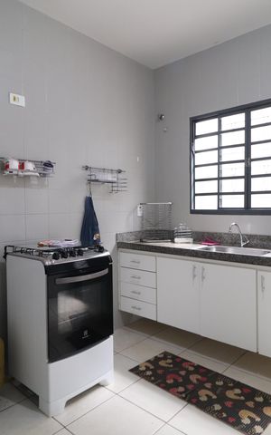 Casa para alugar com 148m², 3 quartos e 2 vagasCozinha