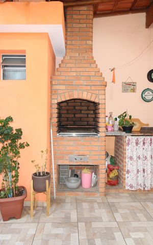Casa à venda com 130m², 3 quartos e 1 vagaÁrea gourmet