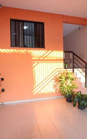 Casa à venda com 130m², 3 quartos e 1 vagaGaragem