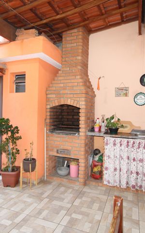 Casa à venda com 130m², 3 quartos e 1 vagaÁrea gourmet