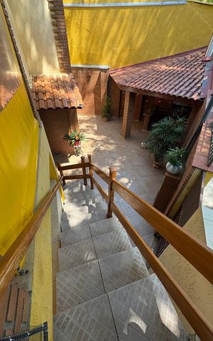 Casa à venda com 250m², 4 quartos e 2 vagas Casa à venda com 250m², 4 quartos e 2 vagasÁrea externa