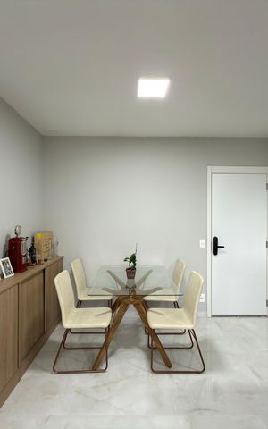 Apartamento à venda com 50m², 2 quartos e 1 vaga Apartamento à venda com 50m², 2 quartos e 1 vagaSala