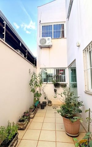 Casa à venda com 349m², 3 quartos e 4 vagas Casa à venda com 349m², 3 quartos e 4 vagasÁrea Externa