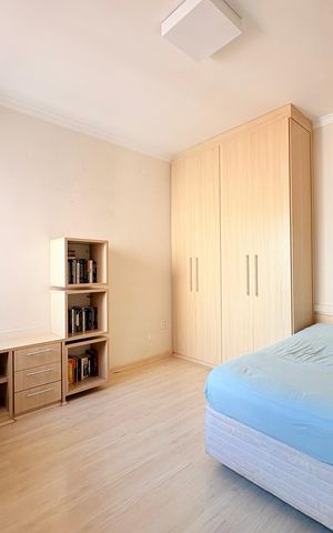 Casa à venda com 349m², 3 quartos e 4 vagas Casa à venda com 349m², 3 quartos e 4 vagasSuíte 1