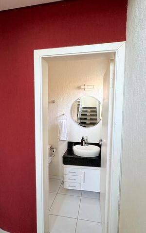 Casa à venda com 349m², 3 quartos e 4 vagas Casa à venda com 349m², 3 quartos e 4 vagasLavabo