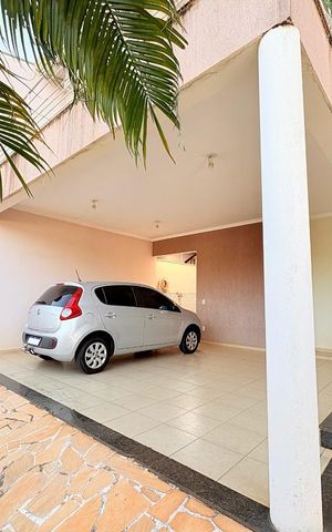 Casa à venda com 349m², 3 quartos e 4 vagas Casa à venda com 349m², 3 quartos e 4 vagasGaragem