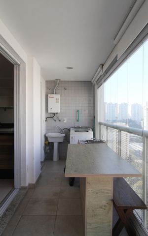 Apartamento para alugar com 67m², 2 quartos e 1 vagaVaranda