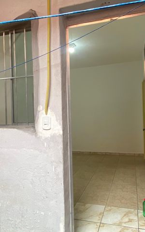 Casa para alugar com 40m², 1 quarto e sem vaga Casa para alugar com 40m², 1 quarto e sem vagaÁrea externa