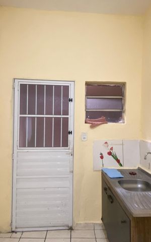 Casa para alugar com 40m², 1 quarto e sem vaga Casa para alugar com 40m², 1 quarto e sem vagaCozinha