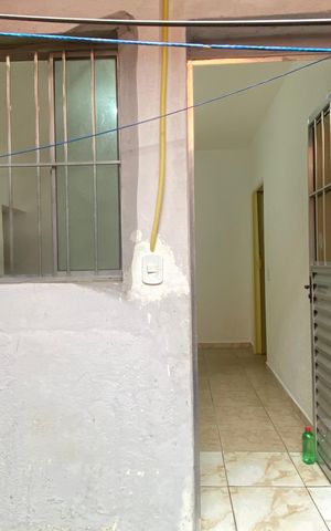 Casa para alugar com 40m², 1 quarto e sem vaga Casa para alugar com 40m², 1 quarto e sem vagaÁrea externa