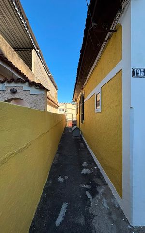 Casa para alugar com 70m², 2 quartos e sem vaga Casa para alugar com 70m², 2 quartos e sem vagaÁrea externa