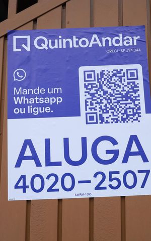 Casa para alugar com 200m², 4 quartos e 2 vagasPlaca GRANDE instalada no portão do imóvel, dia 25.08.2026 - Código da placa: SWRM-1585