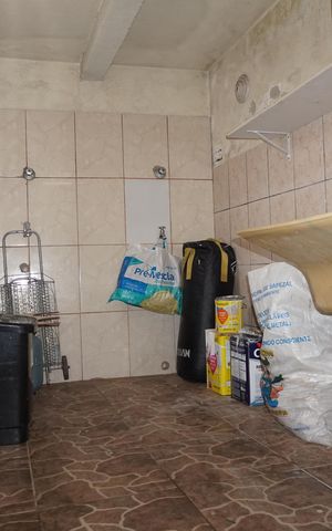 Casa para alugar com 50m², 2 quartos e sem vagaÁrea de serviço