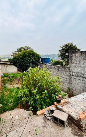 Casa para alugar com 61m², 2 quartos e 1 vaga Casa para alugar com 61m², 2 quartos e 1 vagaQuintal