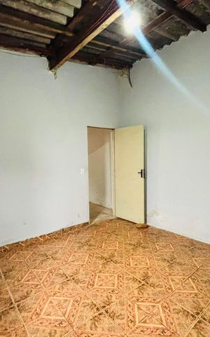 Casa para alugar com 61m², 2 quartos e 1 vaga