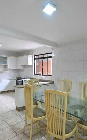 Casa à venda com 180m², 3 quartos e 4 vagasCozinha