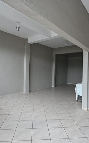 Casa à venda com 180m², 3 quartos e 4 vagasGaragem