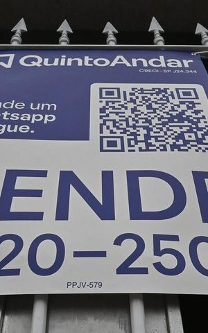 Casa à venda com 180m², 3 quartos e 4 vagasFachada