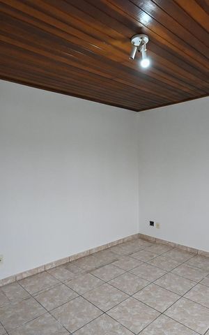 Casa à venda com 180m², 3 quartos e 4 vagasQuarto 2