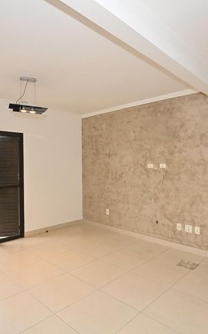 Casa à venda com 180m², 3 quartos e 4 vagasSala