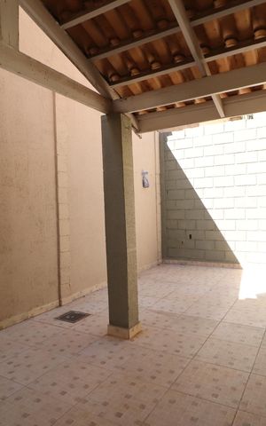 Casa de condomínio para alugar com 100m², 3 quartos e 2 vagasVaranda
