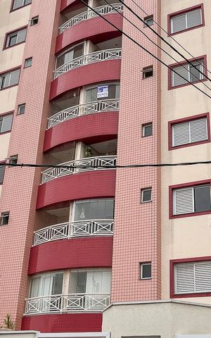 Apartamento para alugar com 86m², 3 quartos e 2 vagasFachada + plaquinha