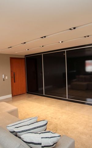 Apartamento à venda com 204m², 3 quartos e 3 vagas Apartamento à venda com 204m², 3 quartos e 3 vagasSala de TV