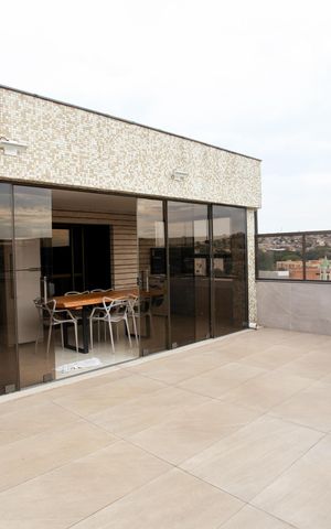 Apartamento à venda com 204m², 3 quartos e 3 vagas Apartamento à venda com 204m², 3 quartos e 3 vagasÁrea gourmet